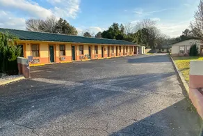 Hotel O Tallassee Hwy 14 - Image 4
