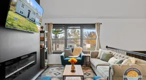 Lake Geneva Family House Pool Table Fireplace and Sleeps 10 - Image 5