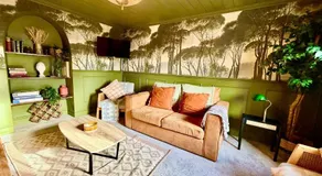 Style 3BR House Jameston | Garden | Near Tenby - Image 3
