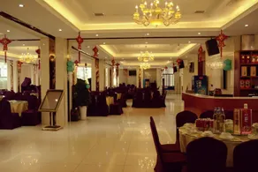 Yulinmen International Hotel - Image 3