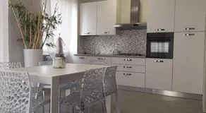 LM House - Image 5