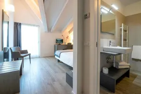 Hotel Bavaria - Image 2