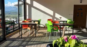 B Vishe Guest House - Image 3
