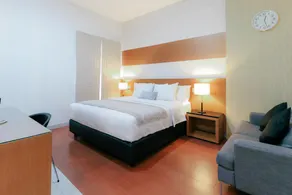 Home Guesthouse - Image 5