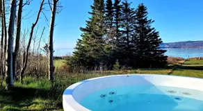 Seascape Coastal Retreat - 2 ADULTS ONLY - HOT TUB AND WITHOUT HOT TUB OCEANFRONT PROPERTY - Image 2