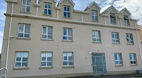 4 Peak Apartment - Sea View - Image 3