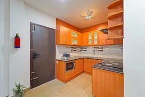 Hotel O J2 Service Apartment - Image 5