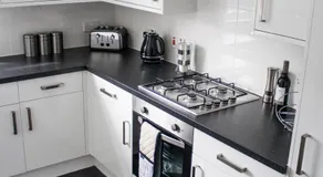 Lexington Apartments, entire apartment, sea view, private parking, wifi - Image 4
