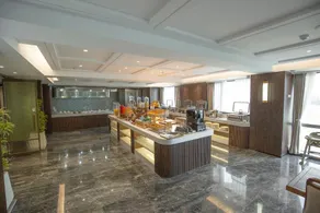 Madison Hotel Jining Taibai Lake Wuyue Plaza - Image 5