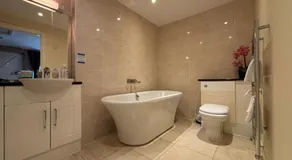 Stay and Relax at The Yew Tree - Image 2