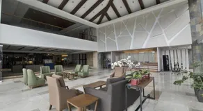 Newtown Plaza Hotel - Image 5