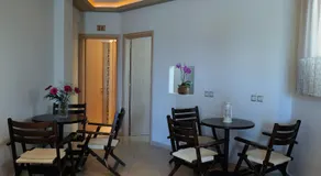 Niriides Studios and Apartments - Image 4