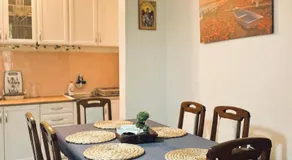 Blue Shell Apartments - Image 4
