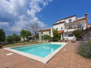 Villa in Kujici Near Beach With Pool - Image 2