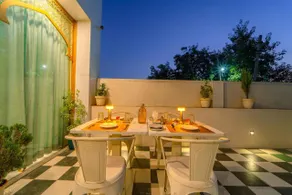 Hotel Hinduja Fort - Image 2