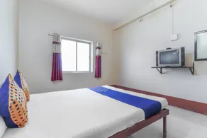 SPOT ON Hotel Renuka Lodging - Image 1
