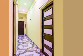 Hotel O Raja Lodge - Image 3