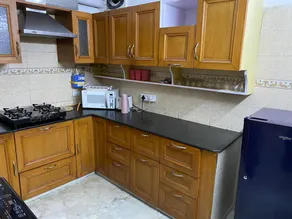 LUXURIOUS 3 BEDROOM APARTMENT - Image 4