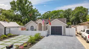 Luxury Style townhome with Pool - 1 Miles to Bucs Stadium - Image 5