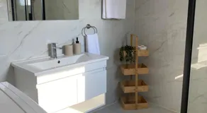 Barbaras House - Image 2