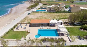 Captain's Beach Apartments - Image 3
