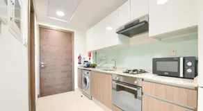 Perfect Studio Getaway Next to the Iconic Creek Harbour, Azizi Aliyah, Al Jaddaf, by Deluxe Holiday Homes - Image 4