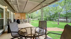 Kingwood Cottage - 10 mins from IAH - Lake Front - Image 4
