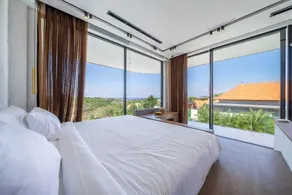 LegKo- Bold, Bright& Brand New –Uluwatu 4BR Villa - Image 2