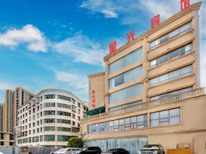Starlight Hotel - Image 3