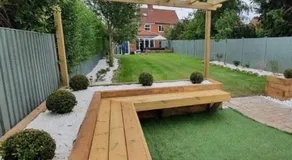Spacious 3-Bed Home in York Free Parking Sleeps 5 - Image 4