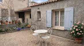 LaPetite Maison Abigail, Peaceful home in Avignon - Image 3