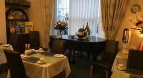 Cornubia Guest House - Image 2