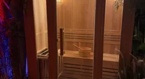 Nuit de rêve : spa, sauna, cinéma - Image 4