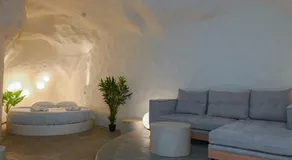Naos Suites - Image 4