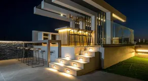 Grand Aqua Luxury Villa by Mintzi - Image 4
