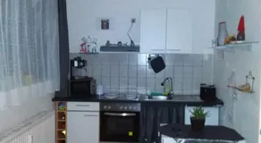 Schöne Studiowohnung, renoviert, zentrale Lage - Image 5