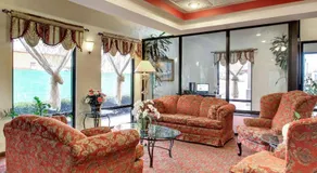 Quality Inn & Suites Clinton - Jackson West - Image 2