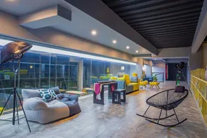Xianju Shiyingjie Humanistic Hotel - Image 3