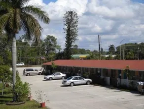 Conty's Motel - Image 4