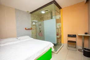Gama Theme Hotel (Lushun Development Zone Peace Park Branch) - Image 3