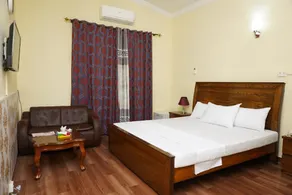 Orion Inn Guest House - Image 5