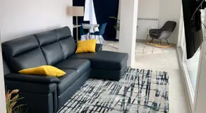 Sapphire Penthouse - Image 2