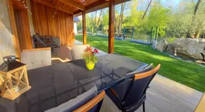 Villa Garden - Image 4