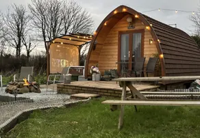 Dog Friendly Glamping Pods with Hot Tubs - Image 3