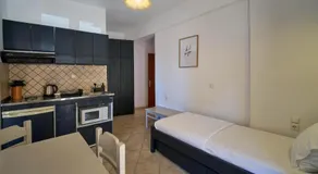 Sifakis House - Image 3