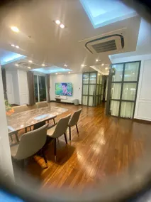 Large 3 Bedroom Apartment SHP Plaza Building - Image 4