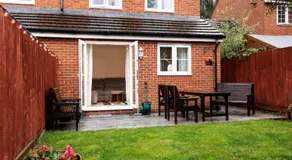 Spacious 4-Bedroom House in Aylesbury Ideal for Contractors Professionals or Larger Families - Image 3