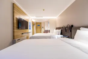 Hanting Hotel Shanghai Dapuqiao Sun Moon Light Center - Image 2