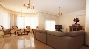 Patatas Villa - Image 2