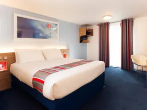 Travelodge Hartlepool Marina - Image 5